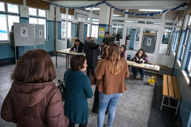 Seguro supera os 3,5 milhões de votos na segunda volta das presidenciais