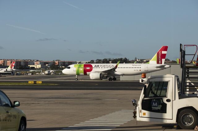 Avião da TAP terá ficado a apenas 300 metros do chão em voo para Praga. Empresa está a investigar incidente