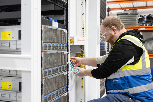 Do histórico CD ao primeiro centro de dados da Microsoft fora dos EUA. Irlanda mostra que 'cloud' é física