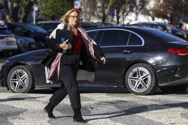 Houve consenso em 'mais de três dezenas de artigos' para lei laboral, garante ministra do Trabalho 