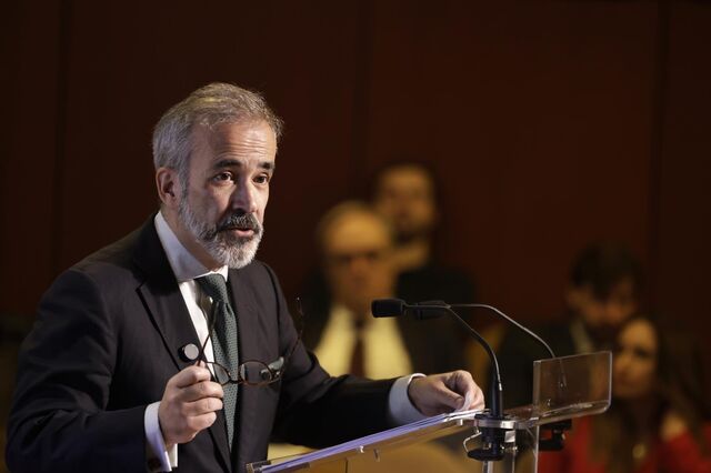 EUA podem usar Base das Lajes para ataque sem avisar Portugal, admite Rangel