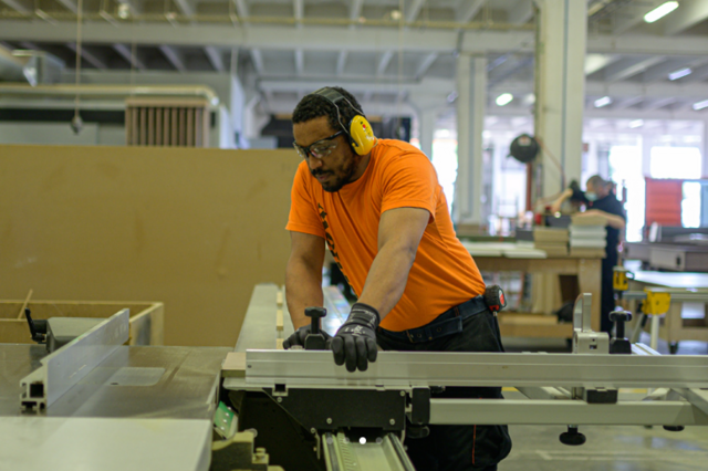 Produção Industrial desce 4,4% em fevereiro devido ao mau tempo