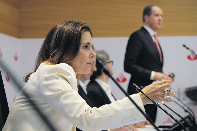 Dança de cadeiras na banca em tempo de luta por clientes