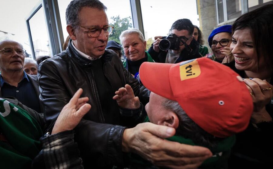 António José Seguro tem mantido contactos com os autarcas das zonas mais afetadas.