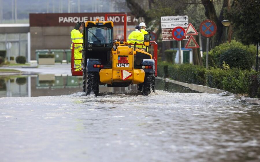 Comboio de tempestades do início do ano afetou várias regiões em Portugal.