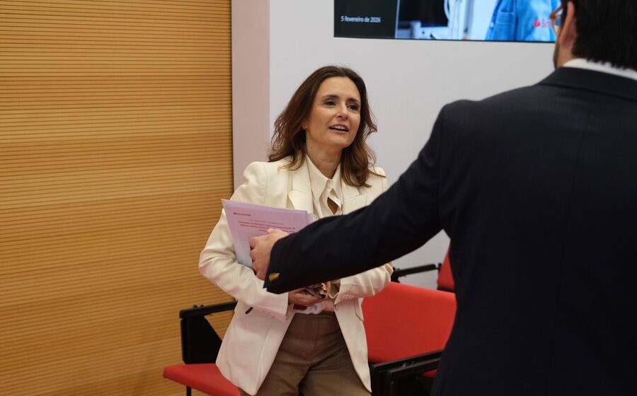 Isabel Guerreiro sucede a Pedro Castro e Almeida enquanto CEO do Santander.
