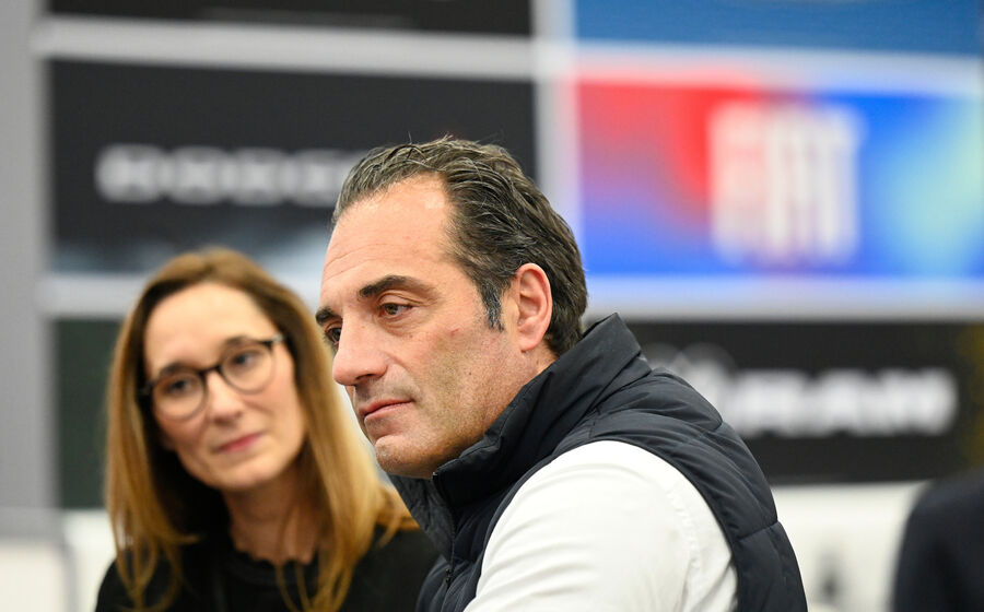 Antonio Filosa sucedeu a Carlos Tavares como CEO da Stellantis.