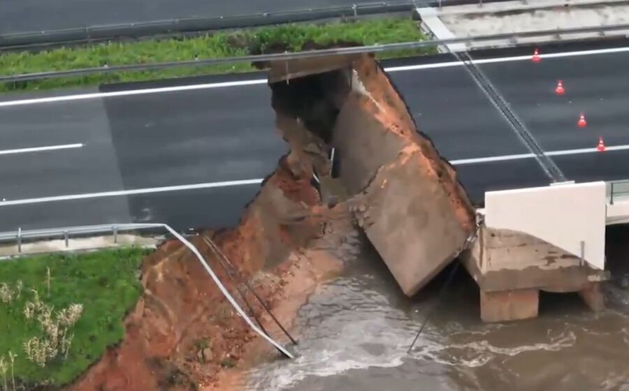 Imagem mostra rutura da A1