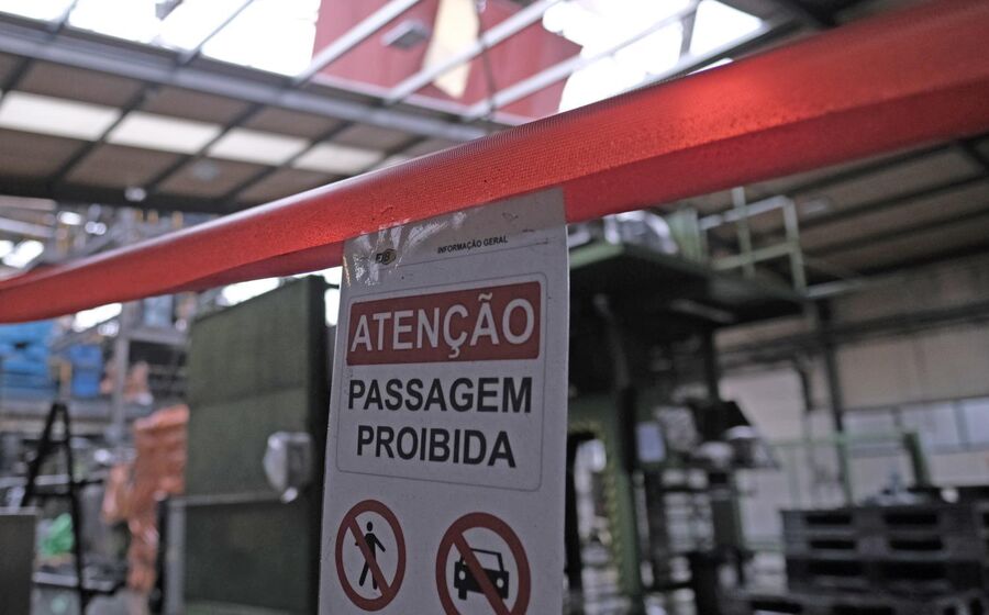 Parte da fábrica na Marinha Grande está a céu aberto após tempestade