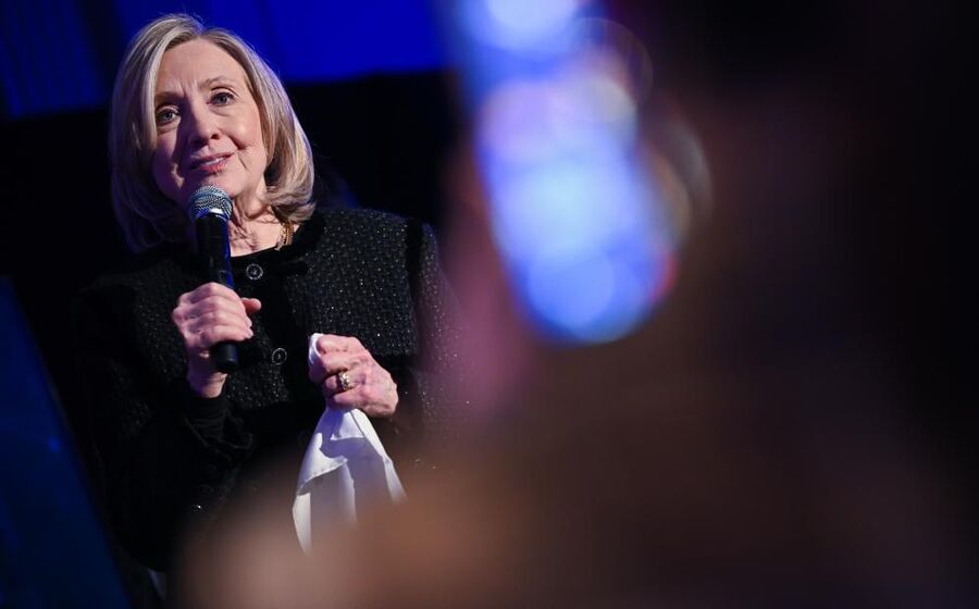 Hillary Clinton vai depor sobre o caso Epstein no Comité dos Representantes