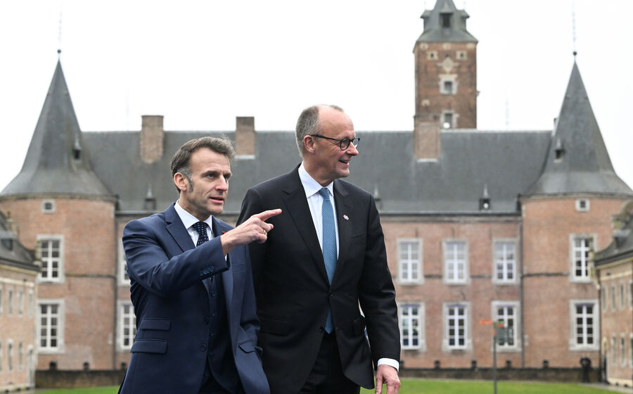 Grupo 'E6' foi criado pela Alemanha e França e junta outras quatro grandes economias europeias.