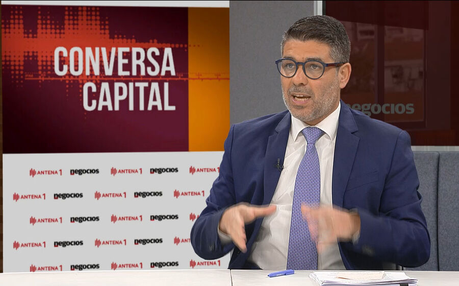 Madeira tem de ser retirada e municípios precisam de reforço de meios, avisa Pedro Pimpão