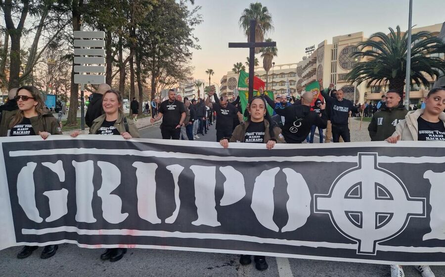 Manifestação anti-imigração organizado pelo grupo 1143, em Albufeira.