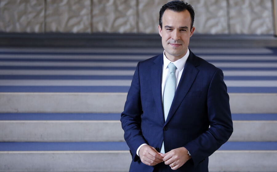 Gonçalo Regalado aponta a criação do novo Fundo Soberano de Portugal e a consolidação da fusão da Sociedade de Garantia Mútua como prioridades para 2026.