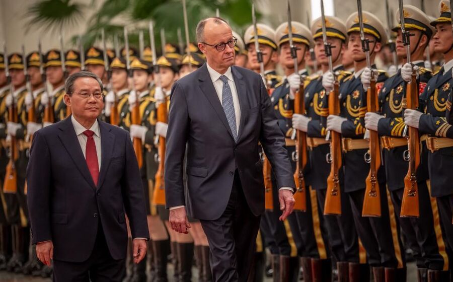 Friedrich Merz está numa visita oficial à China