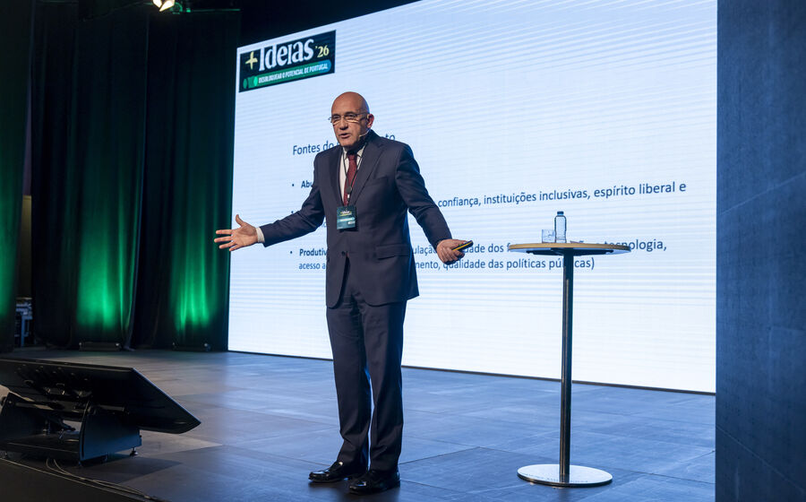 Após um longo silêncio, Pedro Passos Coelho tem feito declarações frequentes, criticando o atual Governo.