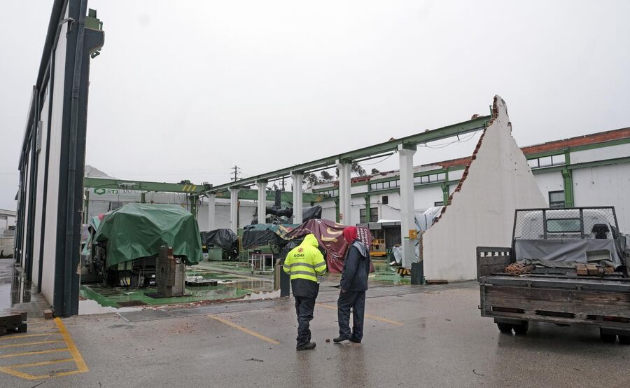 Fábrica do Grupo TJ Moldes afetada pela tempestade