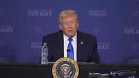 Trump aborda acordo com Irão em Memphis, Tennessee