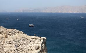 Petróleo sobe 4% e gás natural mais 20% com intensificar do conflito no Médio Oriente