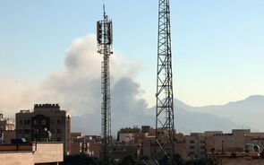 Fortes explosões ouvidas em Teerão. Irão atacou base americana no Bahrein