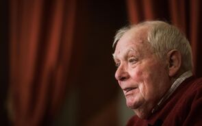 Autor com escrita 'única' e 'coragem intelectual'. Reações à morte de António Lobo Antunes