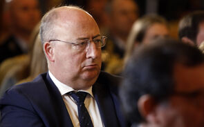 Ministro da Agricultura critica banca face a dificuldades de empresas agrícolas após tempestades