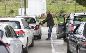 Comissão Europeia diz que vai monitorizar de perto impacto do desconto no ISP em Portugal