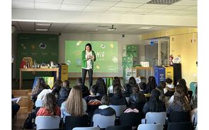 Alunos aprendem sobre reciclagem com Sociedade Ponto Verde e EPIS