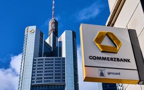 O italiano UniCredit pretende obter uma participação de 30% no germânico Commerzbank.