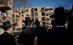 Míssil iraniano atinge cidade israelita de Arad e faz pelo menos 59 feridos
