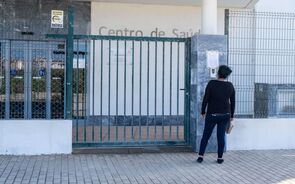 Greve na função pública com adesão a rondar os 80% .