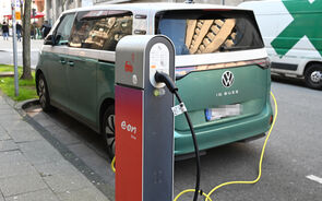 O ID. Buzz, a versão elétrica da célebre 'pão de forma', é um dos modelos afetados.