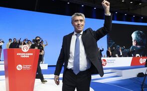 José Luís Carneiro no encerramento do congresso socialista, em Viseu