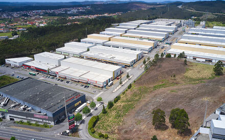 No final de 2023, Mário Ferreira comprou o Lago Discount ao Novo Banco e converteu-o no Famalicão Central Park.