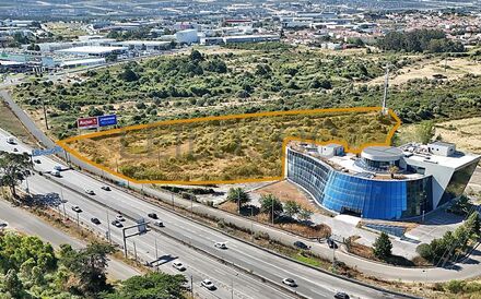 Massa insolvente da Impalagest somou 1,8 milhões de euros pelo terreno adjacente ao icónico edifício que vendeu também online por oito milhões.