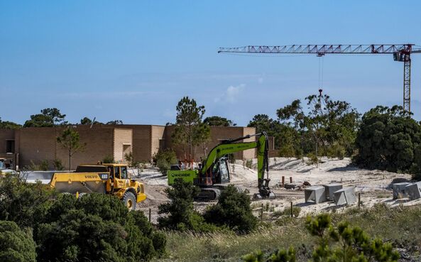 Hotel 'Na Praia' ficou parcialmente afetado.