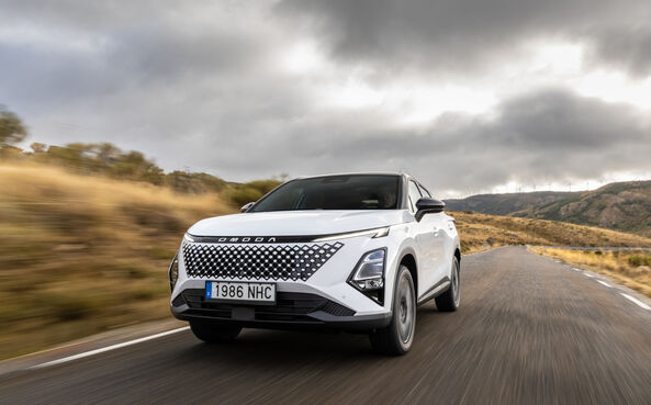 Omoda 5 SHS-H em teste de condução