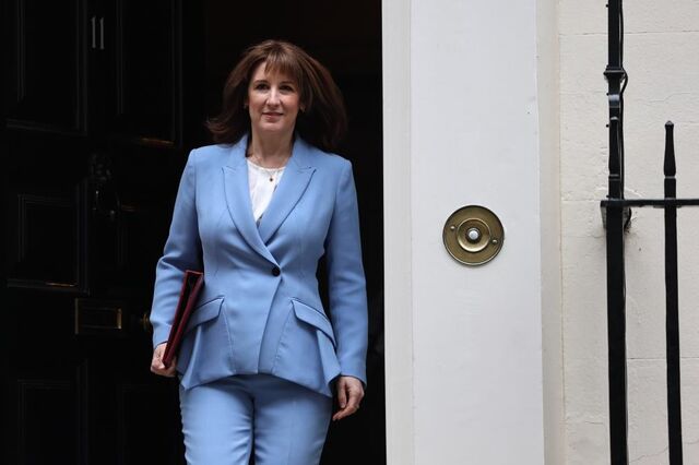 Rachel Reeves revê em baixa crescimento da economia do Reino Unido para 2026