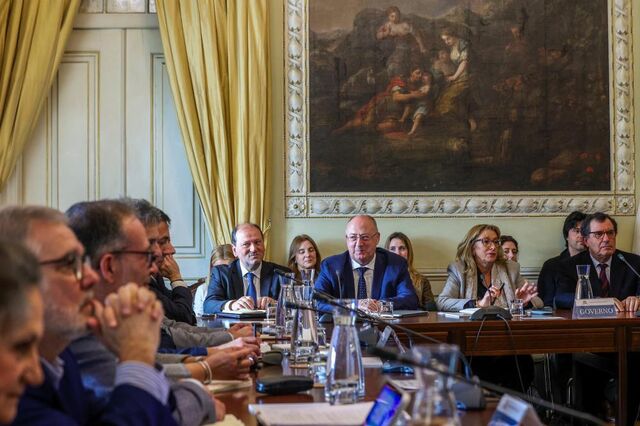 'Já estivemos mais longe do fim' da discussão sobre lei laboral, diz ministra