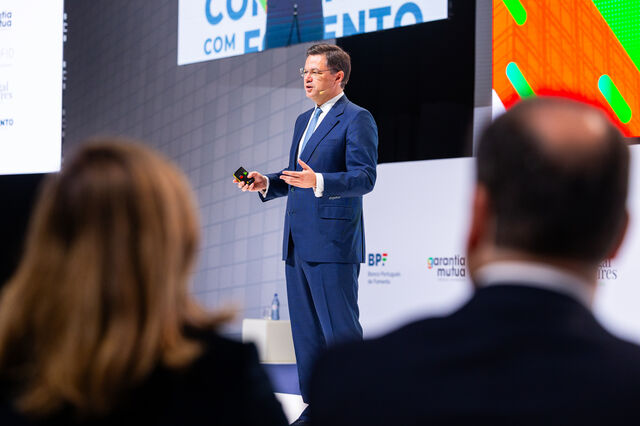 Portugal quer liderar modernização da contratação pública