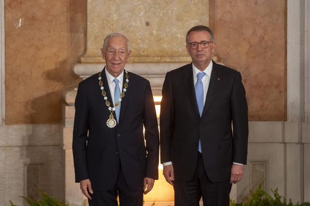 Marcelo diz ter entrado no 'deserto eterno' antes de ser condecorado por Seguro