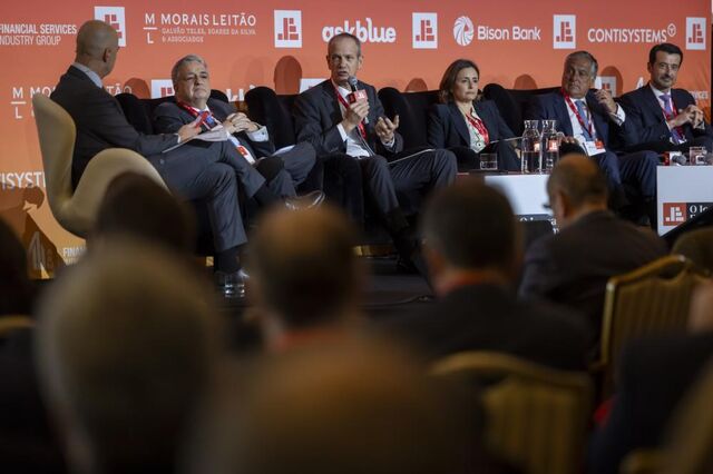 'Não vamos ter o mesmo ano que projetámos'. Guerra altera planos da banca, CEO pedem preparação às empresas