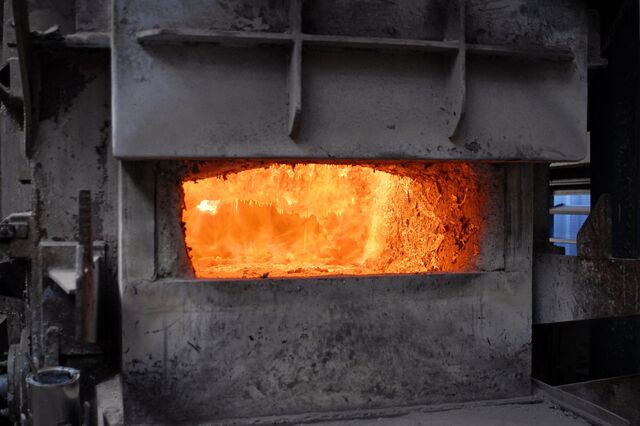 Bahrein inicia paragens de produção de alumínio por causa do estreito de Ormuz