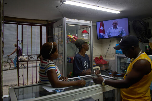 Havana chama pela diáspora para tentar evitar colapso económico
