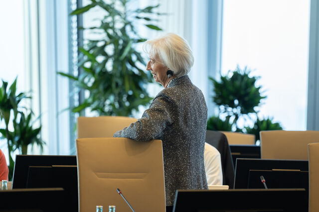 BCE aguenta juros até junho à espera de medir choque energético