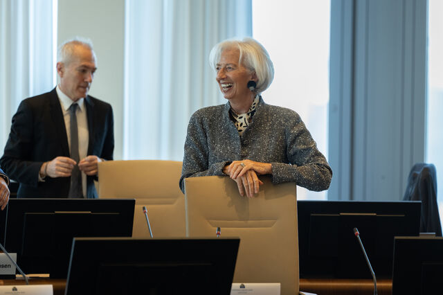 Lagarde avisa governos: medidas de alívio nos preços devem ser temporárias e direcionadas 