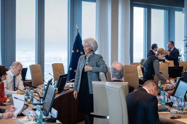 BCE vê inflação disparar para 2,6% este ano, mas a voltar à meta em 2027