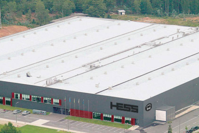 Suíça Hess tem mais de 300 trabalhadores em Famalicão que fabricam um autocarro por dia