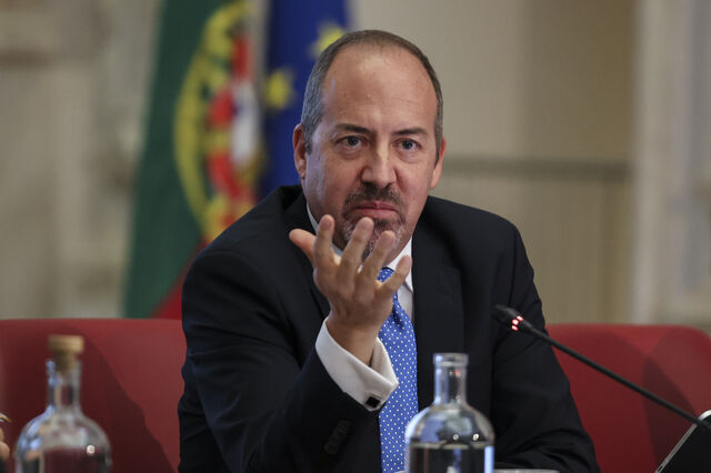 Álvaro Santos Pereira considera 'prematuro' especular sobre possível subida de juros