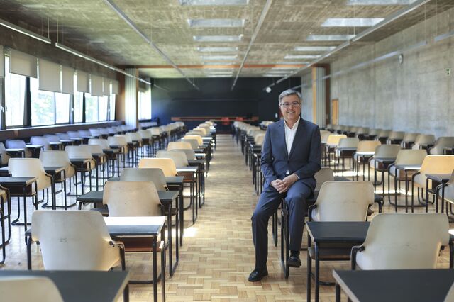 Formar profissionais capazes de gerar valor económico e social